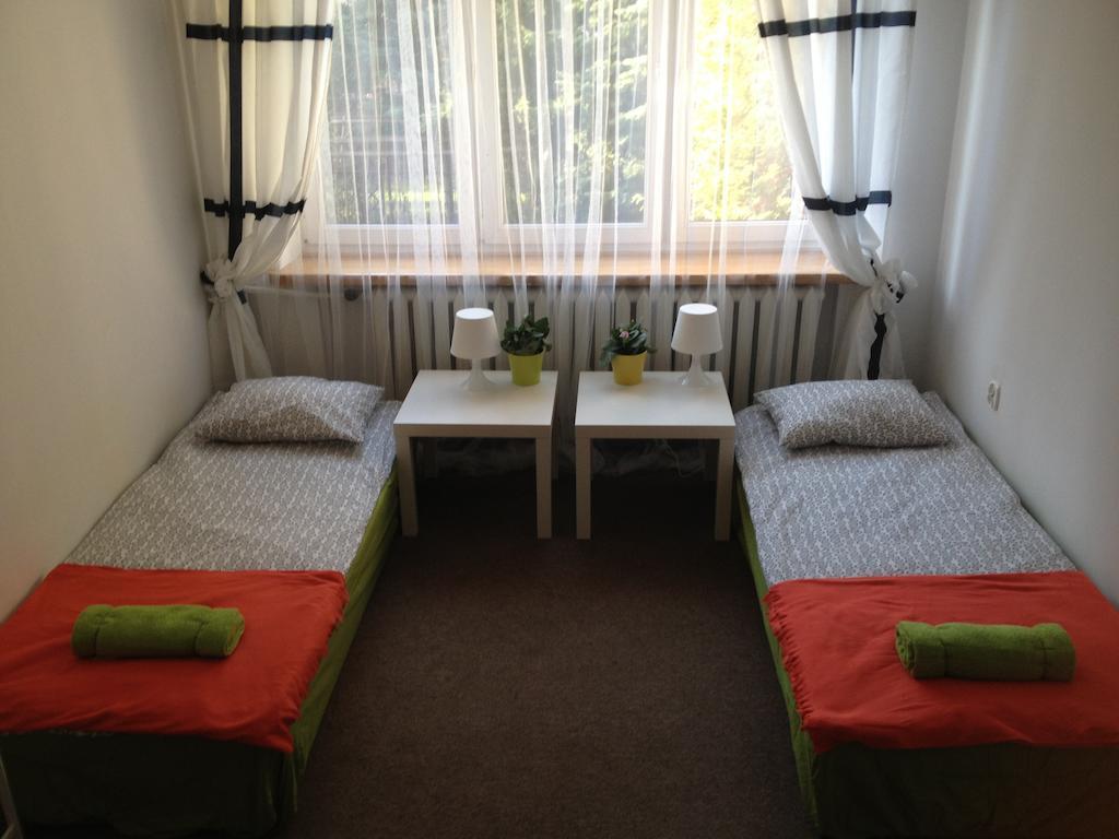 Place4Us Warsaw Bilik gambar
